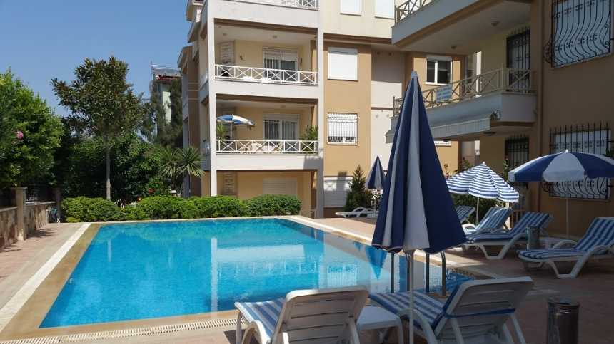 Duplex 3-Bed Side Penthouse - Communal pool