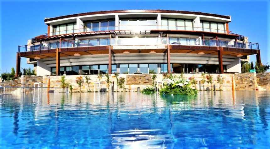 Luxury Cesme Hotel For Sale