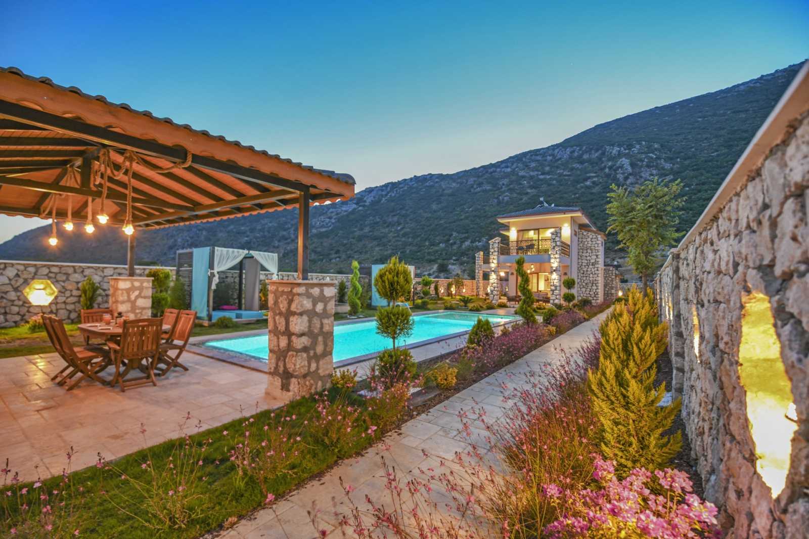 Tranquil Spa Villa In Kalkan - Vast private plot