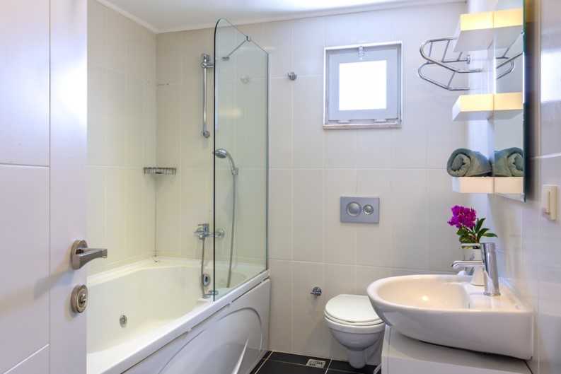 Kalkan Sea View Modern Villa - Master Jacuzzi bathroom