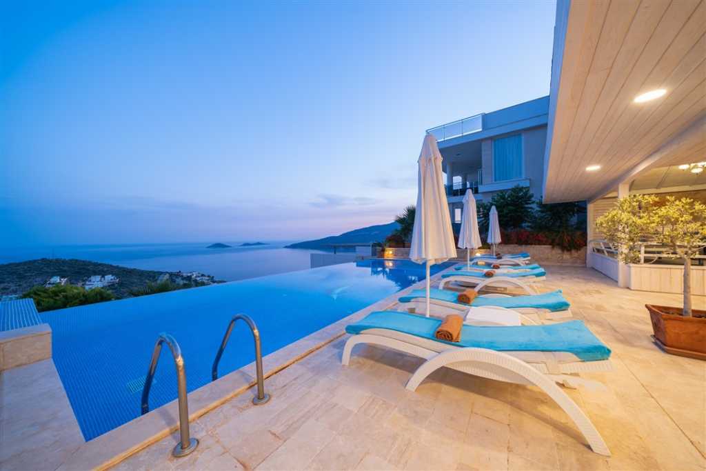 Luxury Sea View Kalkan Villa - Sea view sunbathing