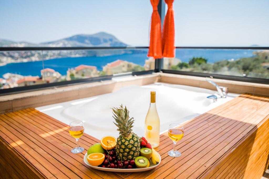 Luxury Sea View Villa - Kalkan - Roof top jacuzzi