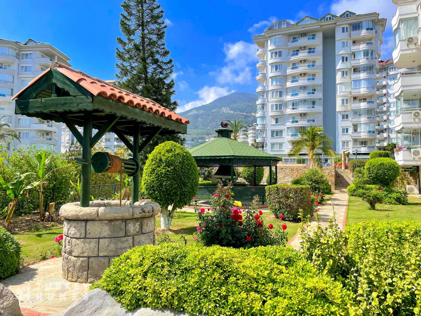 3-Bed Alanya Penthouse- Landscaped Gardens