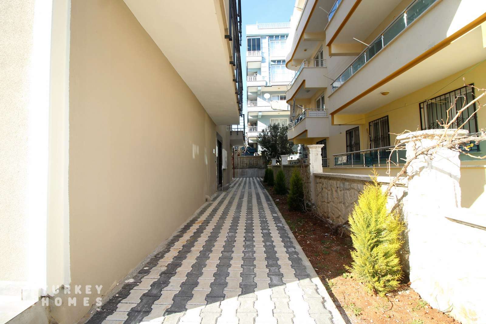 New 2-Bed Apartment in Didim- Entrance to the Block